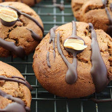 Load image into Gallery viewer, 【8個セット】ピックスピーナッツバター あらびきクランチ(380g) - PIC's Peanut Butter 380g - Crunchy