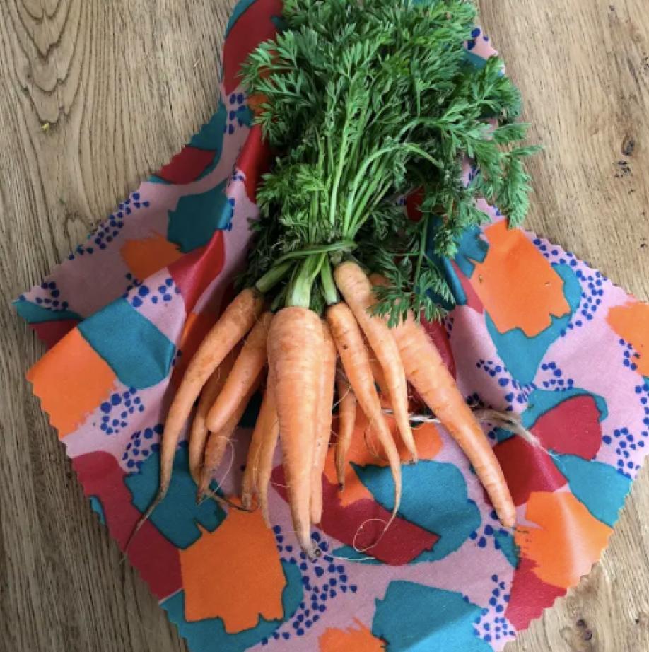 みつろうエコラップ Mサイズ (オーガニックコットン100%生地) Medium Honeywrap (24cm x 31cm)