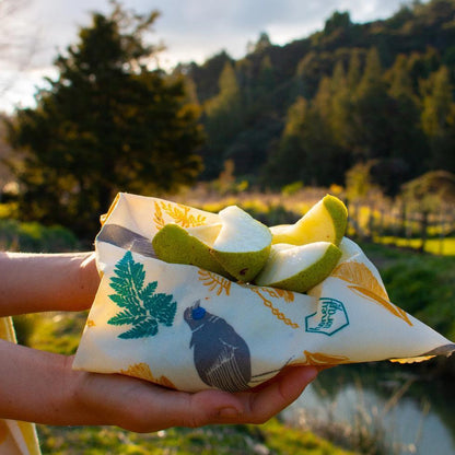 みつろうエコラップ Mサイズ (オーガニックコットン100%生地) Medium Honeywrap (24cm x 31cm)