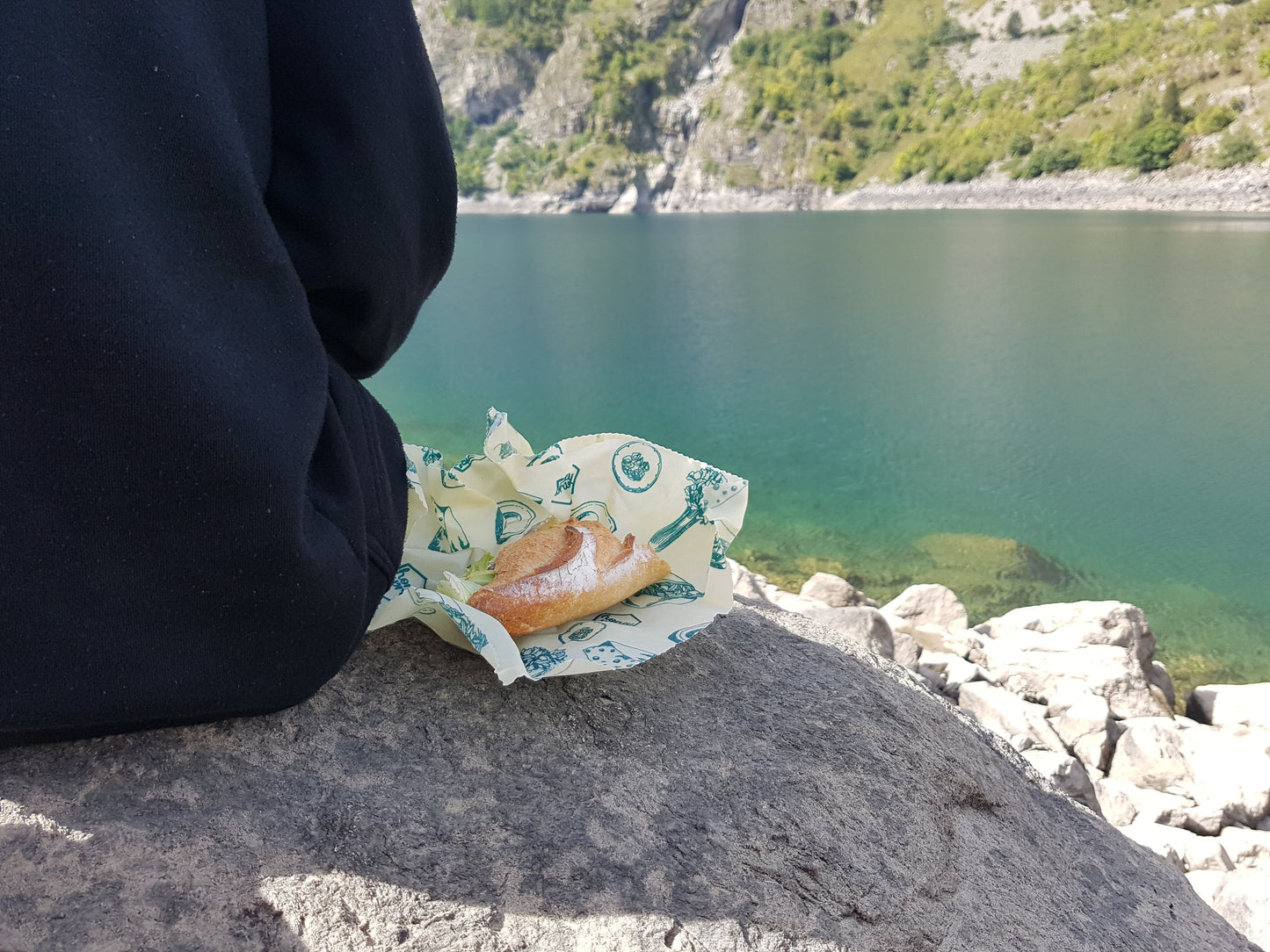 みつろうエコラップ Sサイズ2枚セット (オーガニックコットン100%生地) Small Twin Pack Honeywraps (17cm x 20cm)