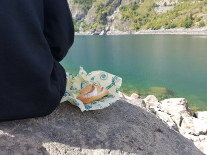 みつろうエコラップ Lサイズ (オーガニックコットン100%生地) Large Honeywrap (33cm x 35cm)